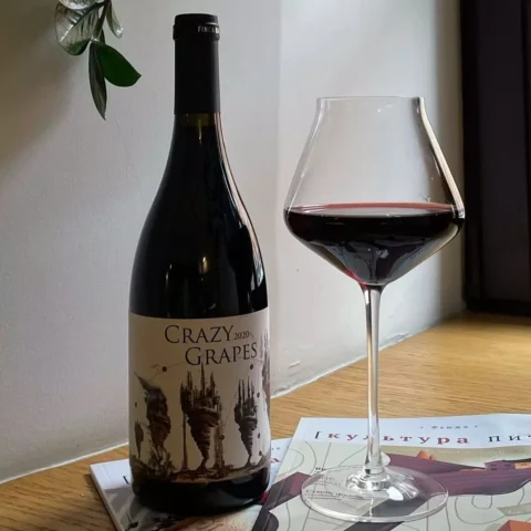 Красное вино Crazy Grapes в ресторане Le Gosse в Минске