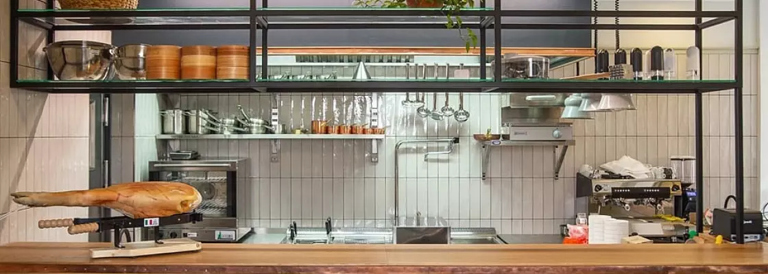 Открытая кухня ресторана Le Gosse