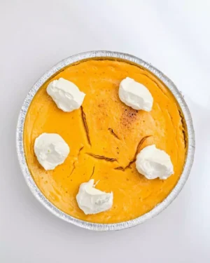 Десерт Манго Маракуйя из новогоднего меню ресторана Le Gosse